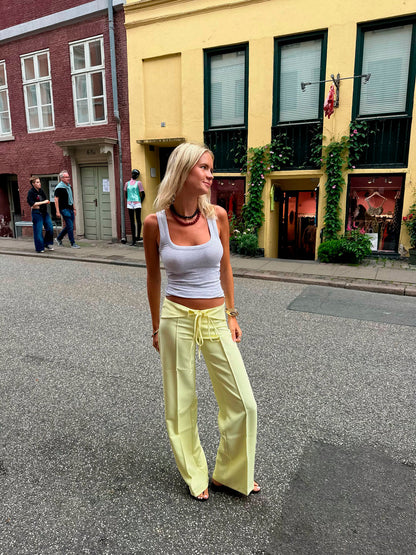 Nula suit pants with tie belt – Yellow