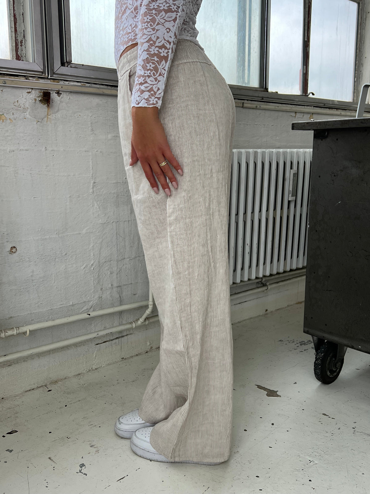 Milana linen pants - beige/white stripes