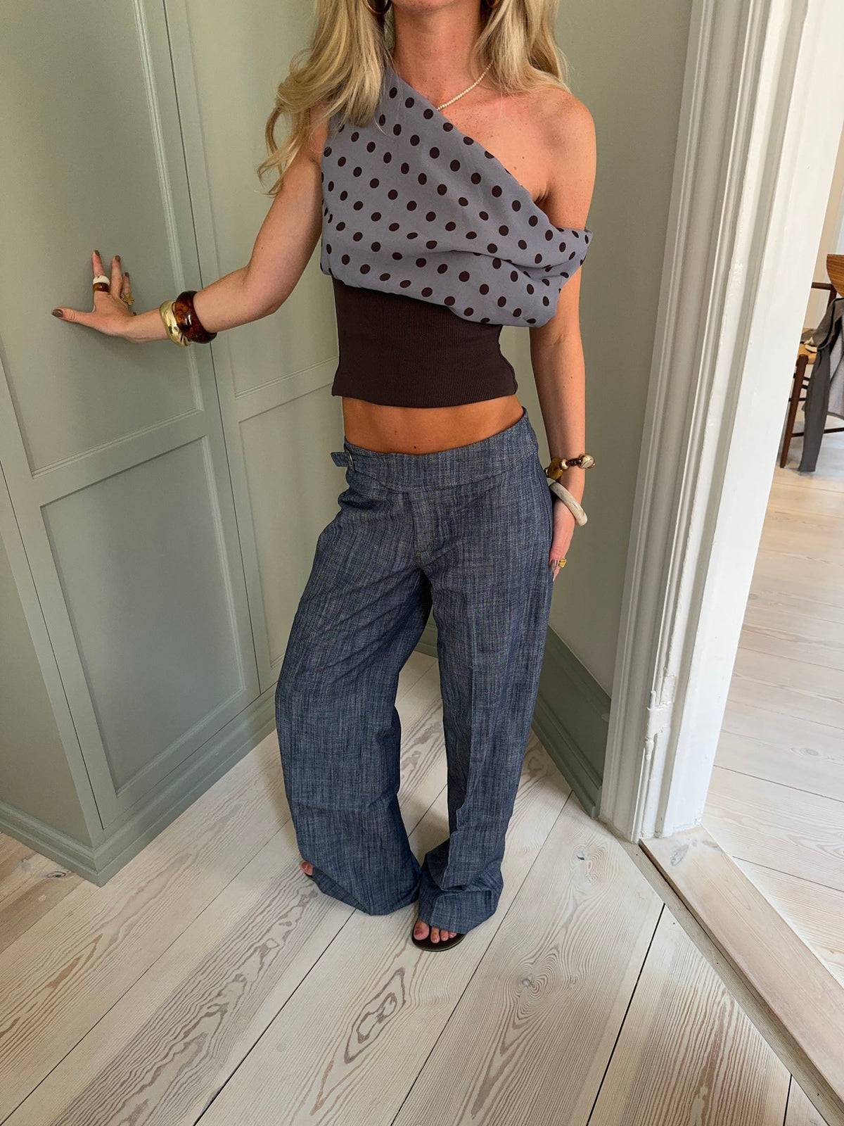 Izabelle trousers with belt – Blue