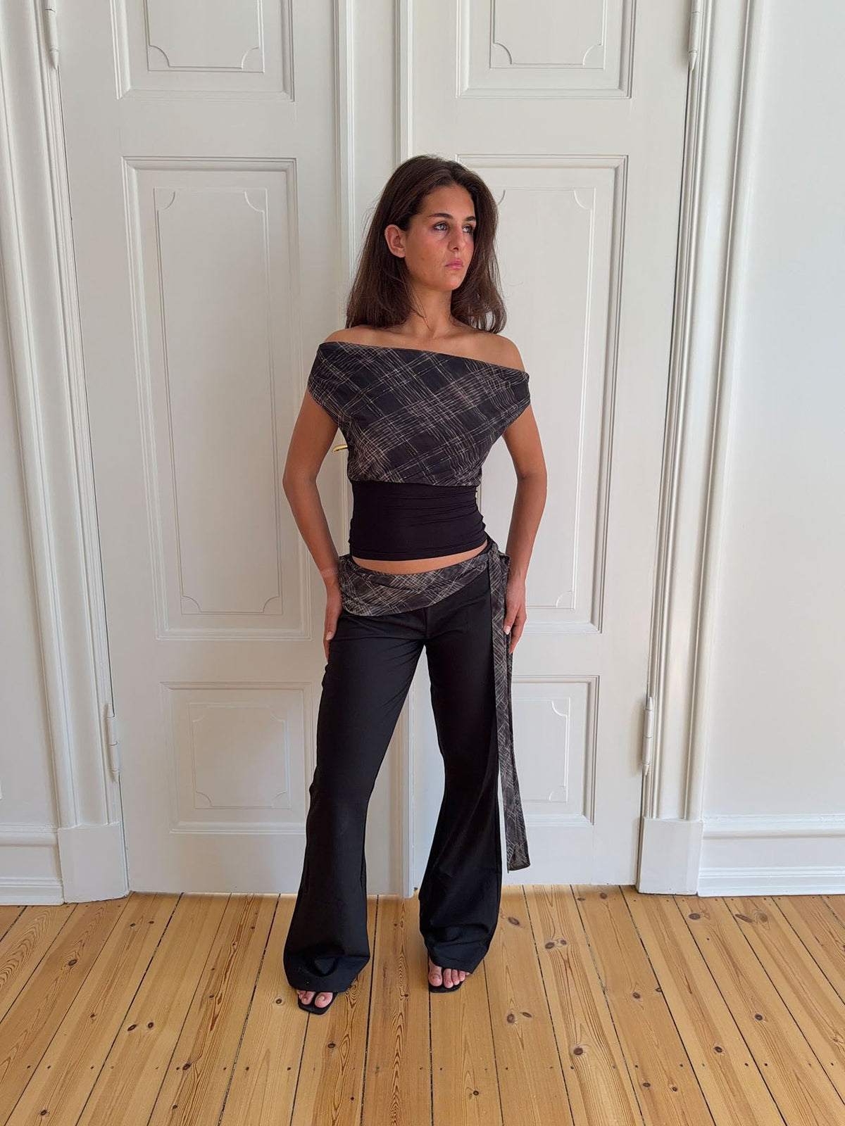 Lifina tie-waist trousers – Black