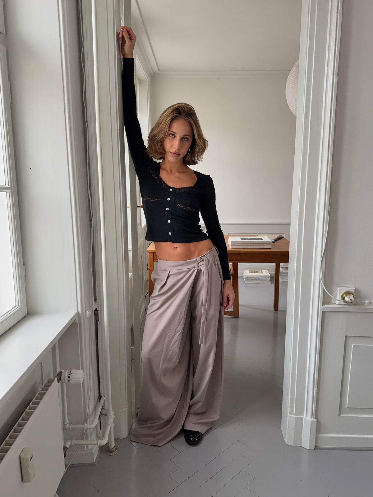 Trina suit pants with buckle detail - Beige