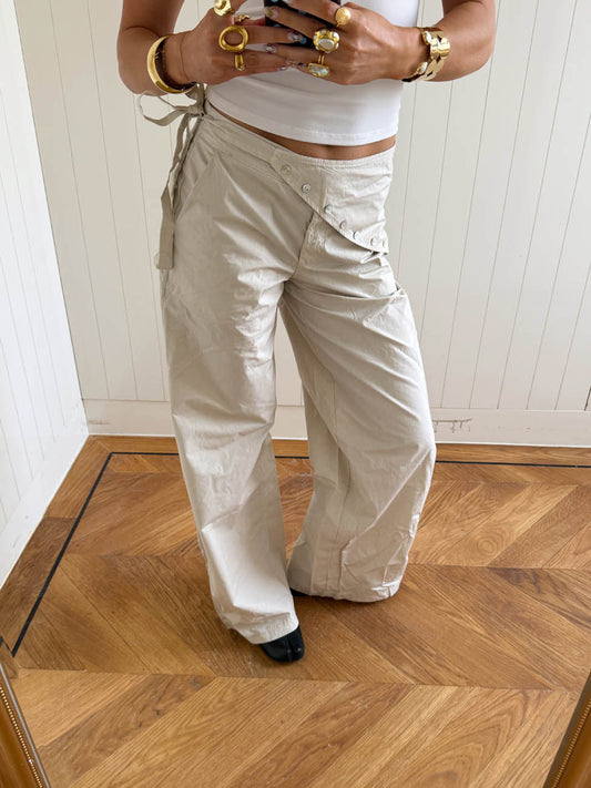 Scandivv trousers with details – Beige