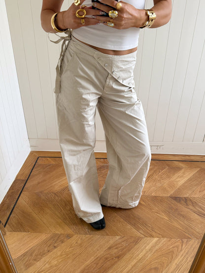 Scandivv trousers with details – Beige