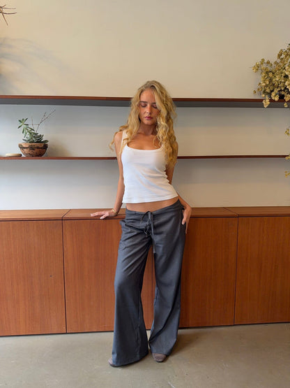 Gruja trousers with integrated belt – Grey