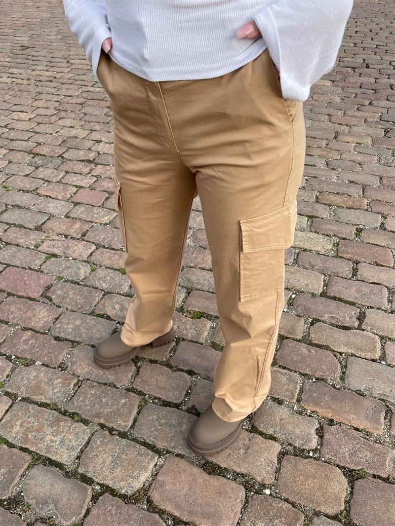 Premium - cargo pants beige