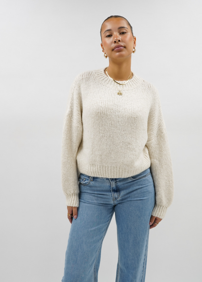 Knitted sweater crème (tall)