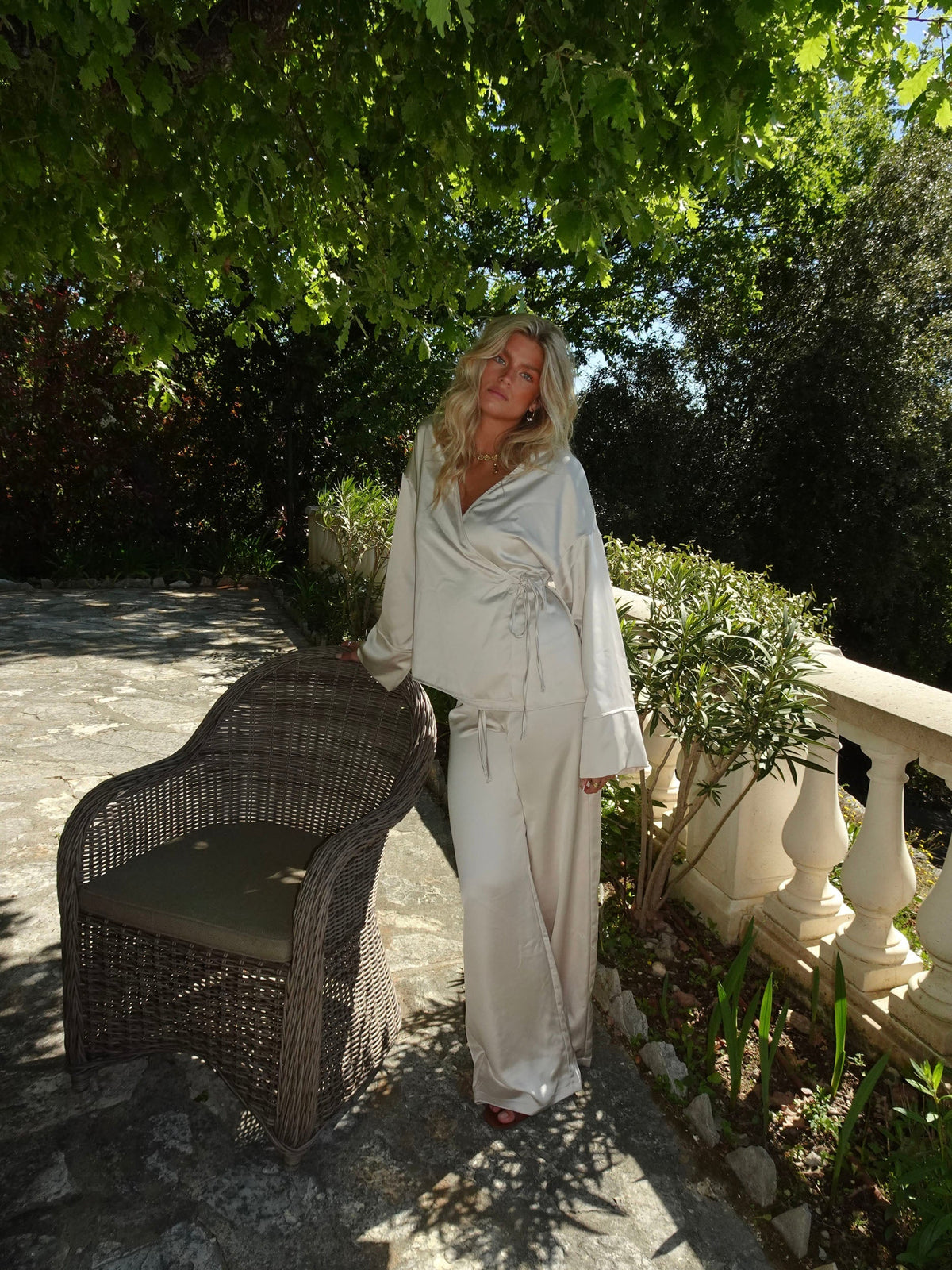 Cammie satin loose pants - White